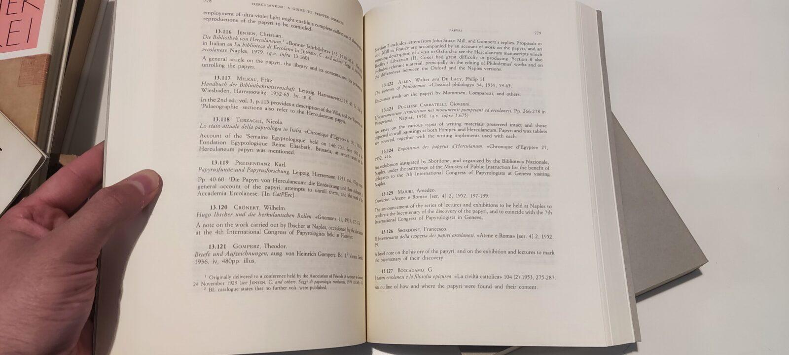McIlwaine - Herculaneum A guide to printed sources 2 vol - Bibliopolis - immagine 4
